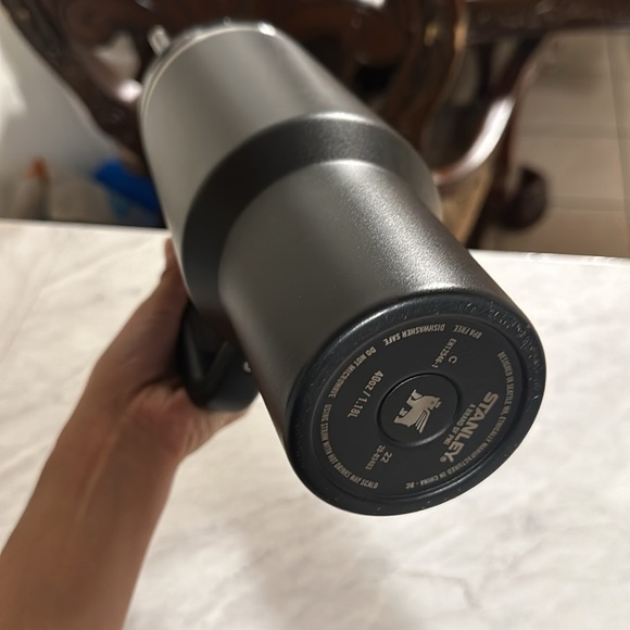 Black 40oz Stanley - Picture 3 of 3